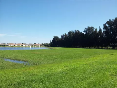 962 E Shell Pointe Rd, Ruskin, FL 33570