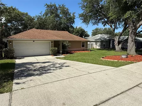 618 Meadow Park Dr, Minneola, FL 34715