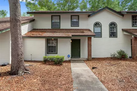 4045 Crossroads Pl, Casselberry, FL 32707