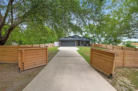 2415 S Oak Ave, Sanford, FL 32771