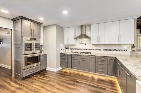 Kitchen - 6375 Topsy Trl, Saint Cloud, FL 34771 photo 4 of 11