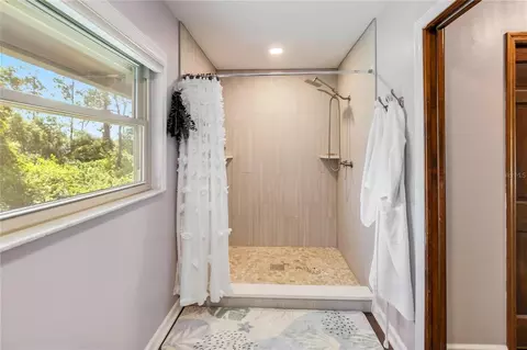 Bath - 6375 Topsy Trl, Saint Cloud, FL 34771 photo 1 of 3
