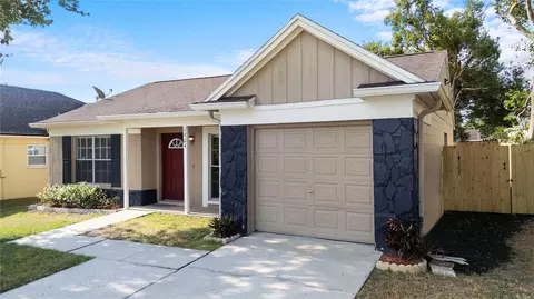 1904 Crown Park Dr, Valrico, FL 33594