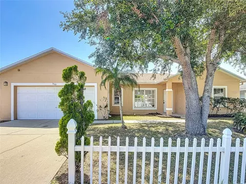 310 Cornwallis Ct, Kissimmee, FL 34758
