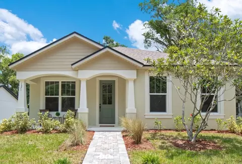 1371 Lake Dr, Casselberry, FL 32707