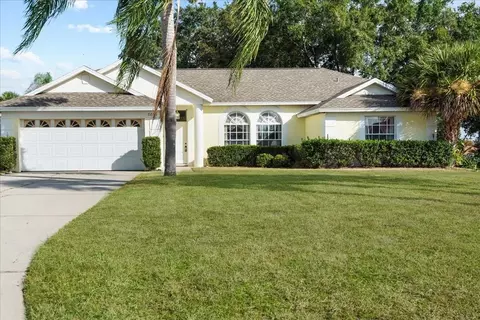 5604 Loma Vista Dr W, Davenport, FL 33896