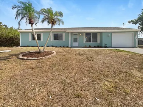 18019 Avonsdale Cir, Port Charlotte, FL 33948