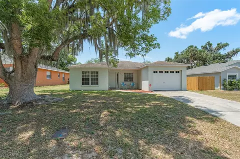 225 Indiana St, Leesburg, FL 34748