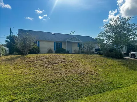 3123 Tamarind Dr, Edgewater, FL 32141
