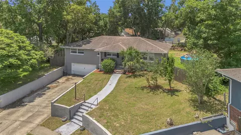 300 Hickory Ct, Apopka, FL 32712