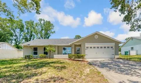 99 Eastridge Dr, Eustis, FL 32726