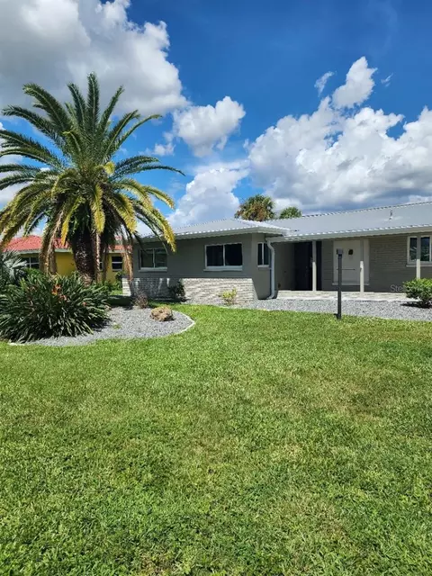 5325 Cocoa Ct, Cape Coral, FL 33904
