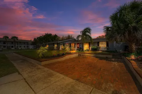 2801 Plaza Terrace Dr, Orlando, FL 32803