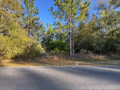 7898 N Pocono Dr, Citrus Springs, FL 34434