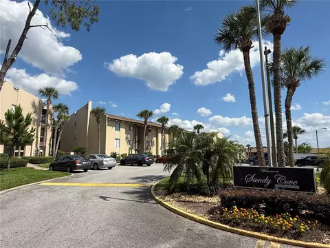 592 Orange Dr #142, Altamonte Springs, FL 32701