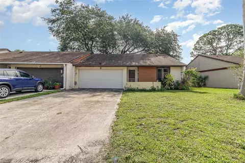 109 Long Leaf Pine Cir, Sanford, FL 32773