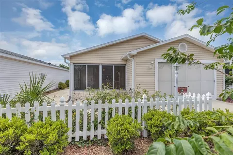 2714 Moncayo Ave, The Villages, FL 32162