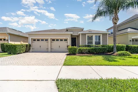 4737 Maple Park St, Orlando, FL 32811