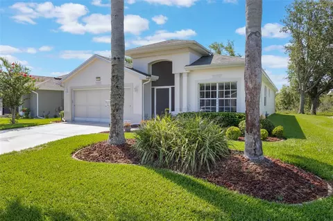 5560 Squires Dr, Leesburg, FL 34748
