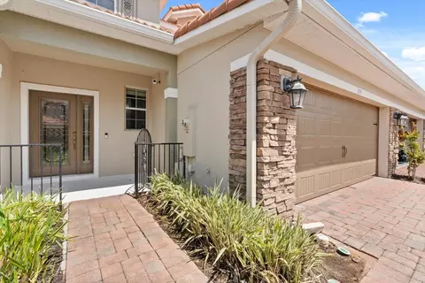 299 Terracina Dr, Sanford, FL 32771