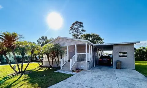 1995 Pinewood Ln, Mount Dora, FL 32757 photo 1
