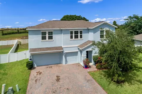 816 Carmillion Ct, Groveland, FL 34736