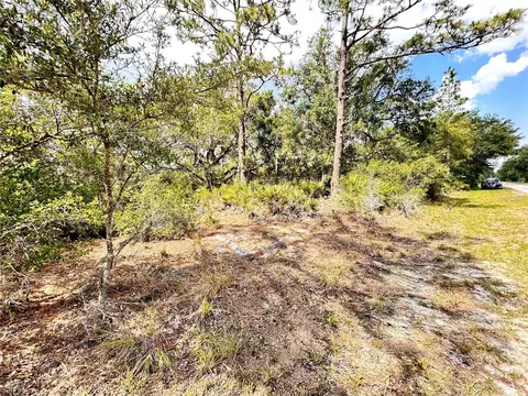 514 Indian Lake Dr, Indian Lake Estates, FL 33855