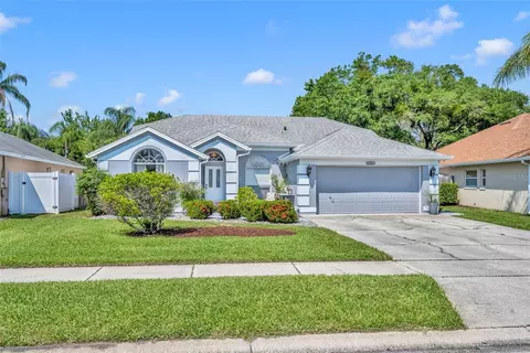 12618 Lakebrook Dr, Orlando, FL 32828