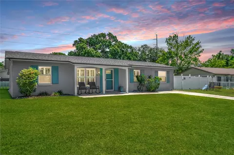 2471 Greenwood St, Deltona, FL 32738