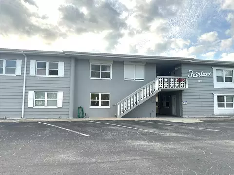 129 104th Ave #205, Treasure Island, FL 33706