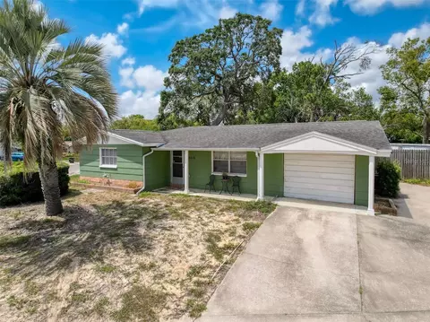 5415 Riddle Rd, Holiday, FL 34690