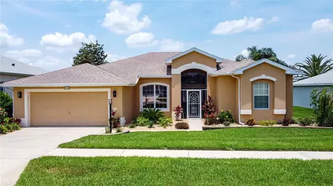 27143 Nostalgia Dr, Leesburg, FL 34748