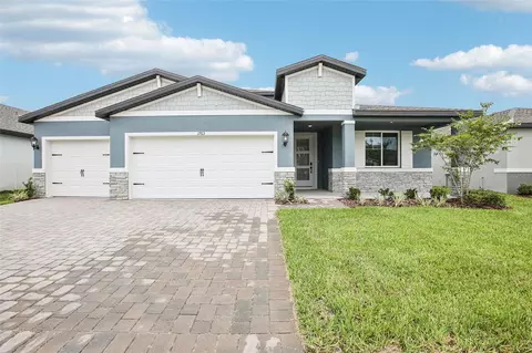 1763 Draughton Dr, Zephyrhills, FL 33541