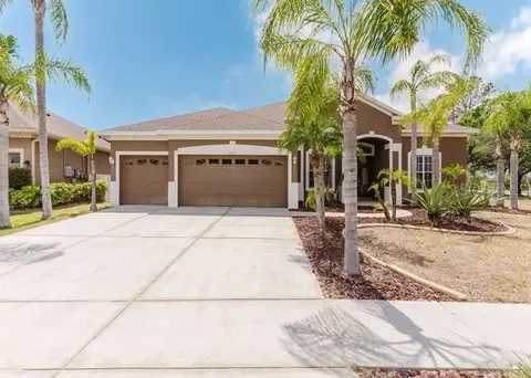 2707 Wood Pointe Dr, Holiday, FL 34691