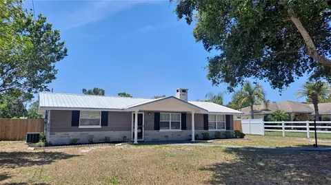 11624 Ocklawaha Dr, Leesburg, FL 34788