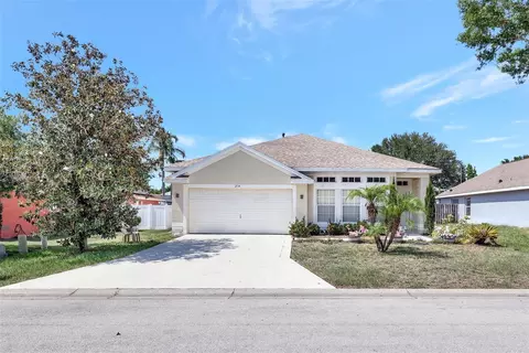 214 Glasgow Ct, Davenport, FL 33897