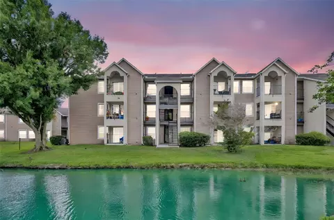 4740 Walden Cir #28, Orlando, FL 32811