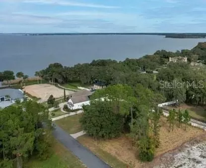 801 Oaks Shores Rd, Leesburg, FL 34748