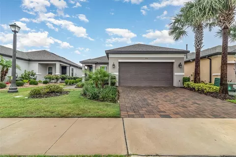 2342 Clemblue Rd, Clermont, FL 34715