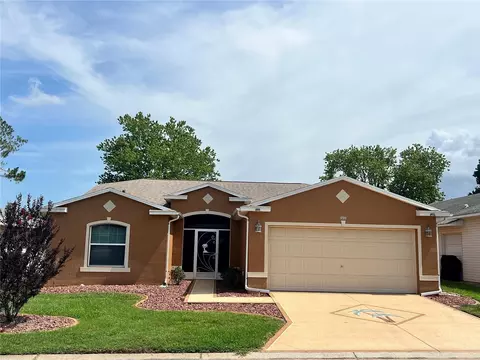 721 Old Oaks Ln, Leesburg, FL 34748