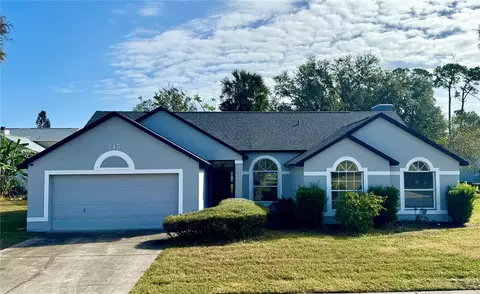 215 Hollowbrook Cir, Daytona Beach, FL 32114