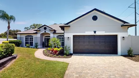 6198 Linneal Beach Dr, Apopka, FL 32703