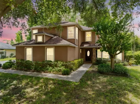 556 Lake Ave, Altamonte Springs, FL 32701