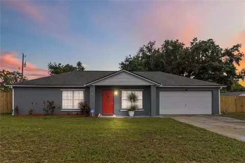8 Lake Jackson Dr, Mascotte, FL 34753