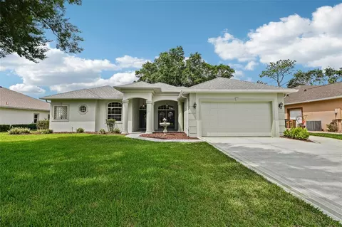 5453 Grove Mnr, Lady Lake, FL 32159