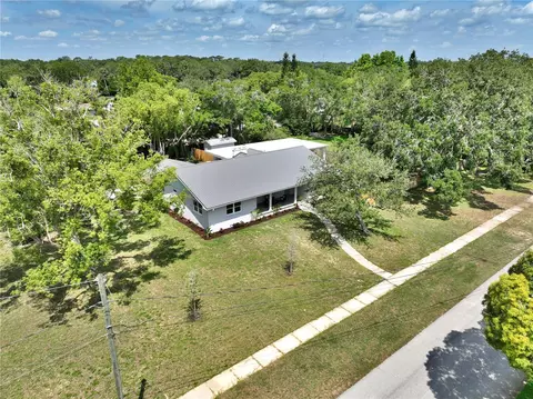 1510 Live Oak St, New Smyrna Beach, FL 32168