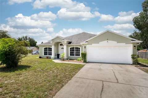 1221 N Brickell Dr, Deltona, FL 32725
