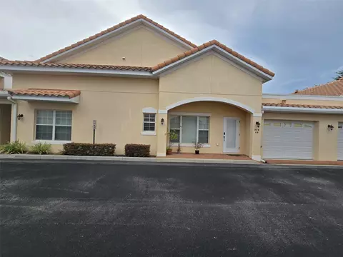 346 David Walker Dr #K-6, Tavares, FL 32778