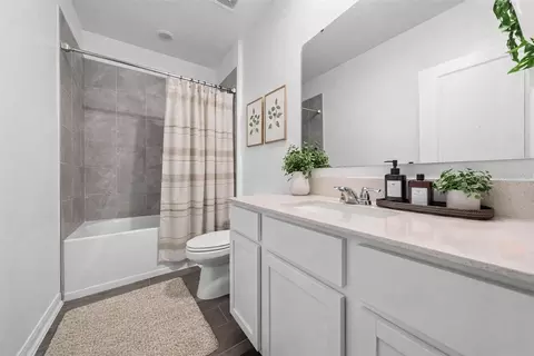 Bath - 3977 Willowbrook Dr, Edgewater, FL 32141 photo 1 of 1