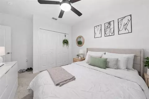 Bedroom - 3977 Willowbrook Dr, Edgewater, FL 32141 photo 4 of 5